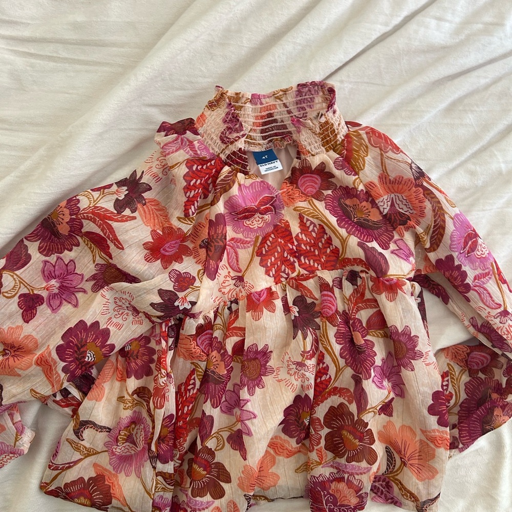 Old Navy Multicolor Floral romper for girls